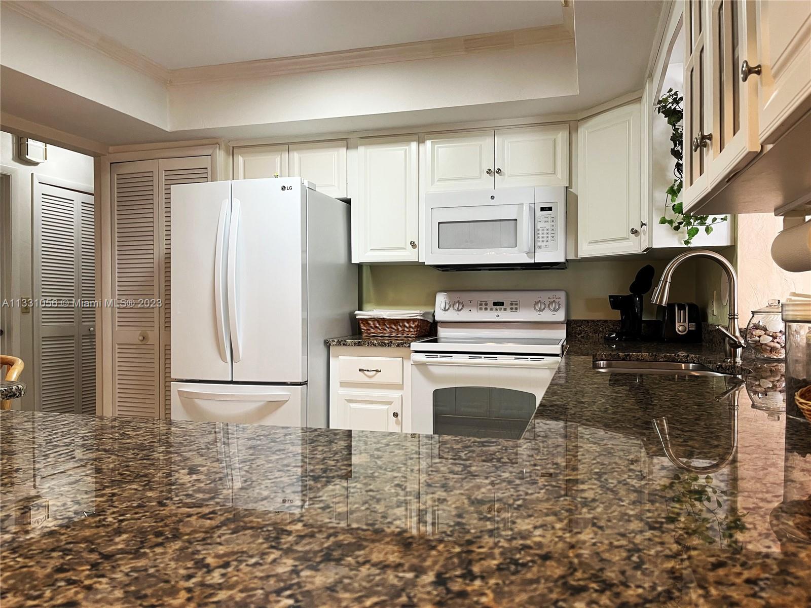 BAY SHORE VILLAGE - Residential