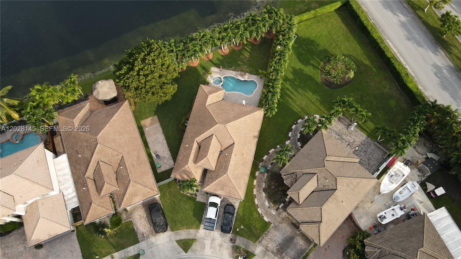 PELICAN BAY AT OLD CUTLER - Residential