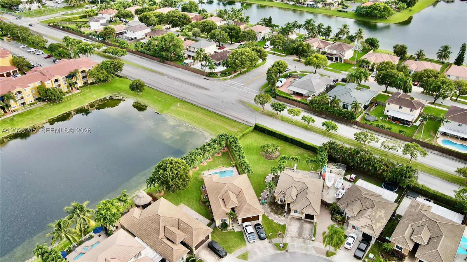 PELICAN BAY AT OLD CUTLER - Residential
