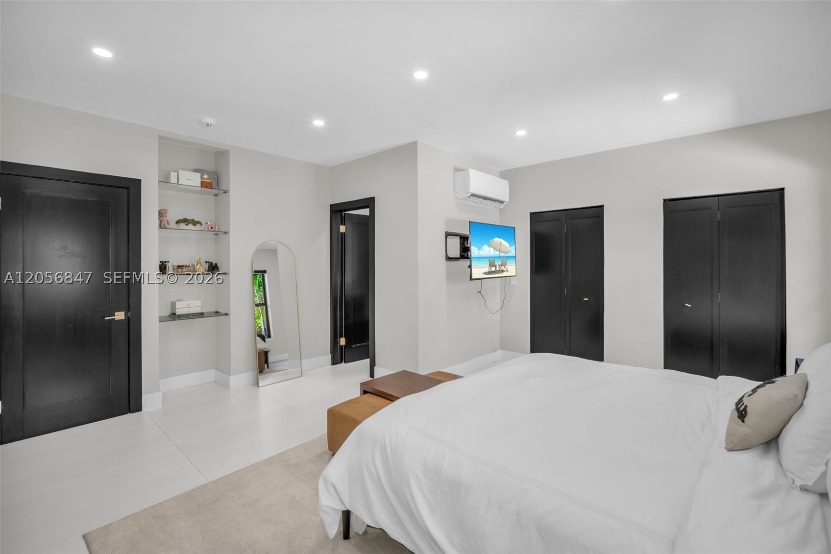 HOLLYWOOD HILLS NORTH SEC - Residential