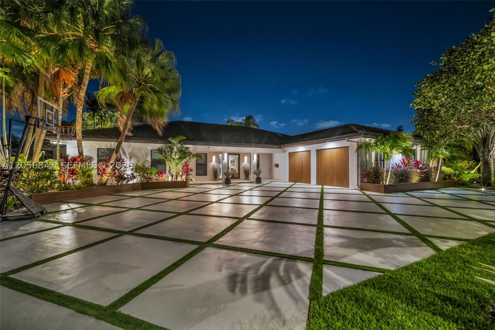 HOLLYWOOD HILLS NORTH SEC - Residential