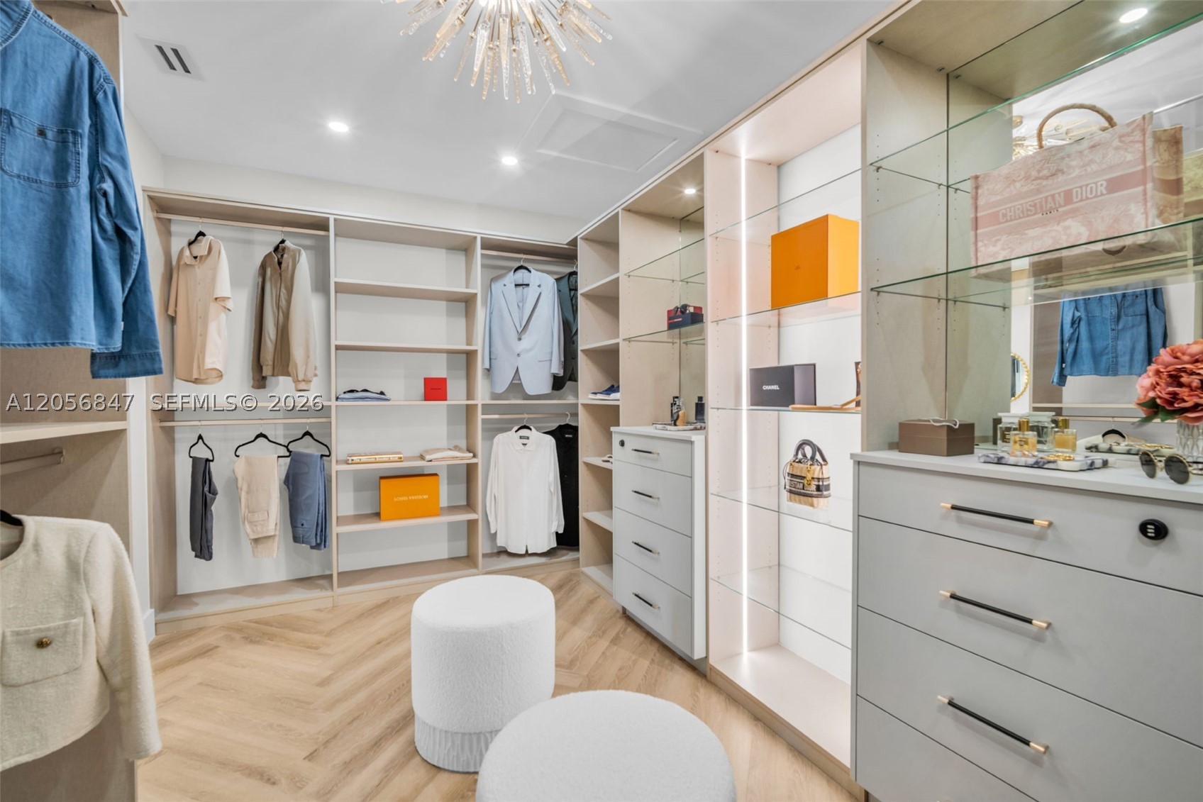 HOLLYWOOD HILLS NORTH SEC - Residential