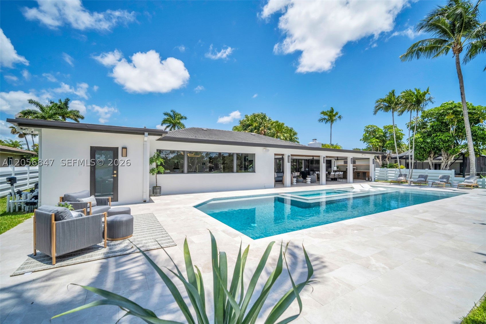 HOLLYWOOD HILLS NORTH SEC - Residential