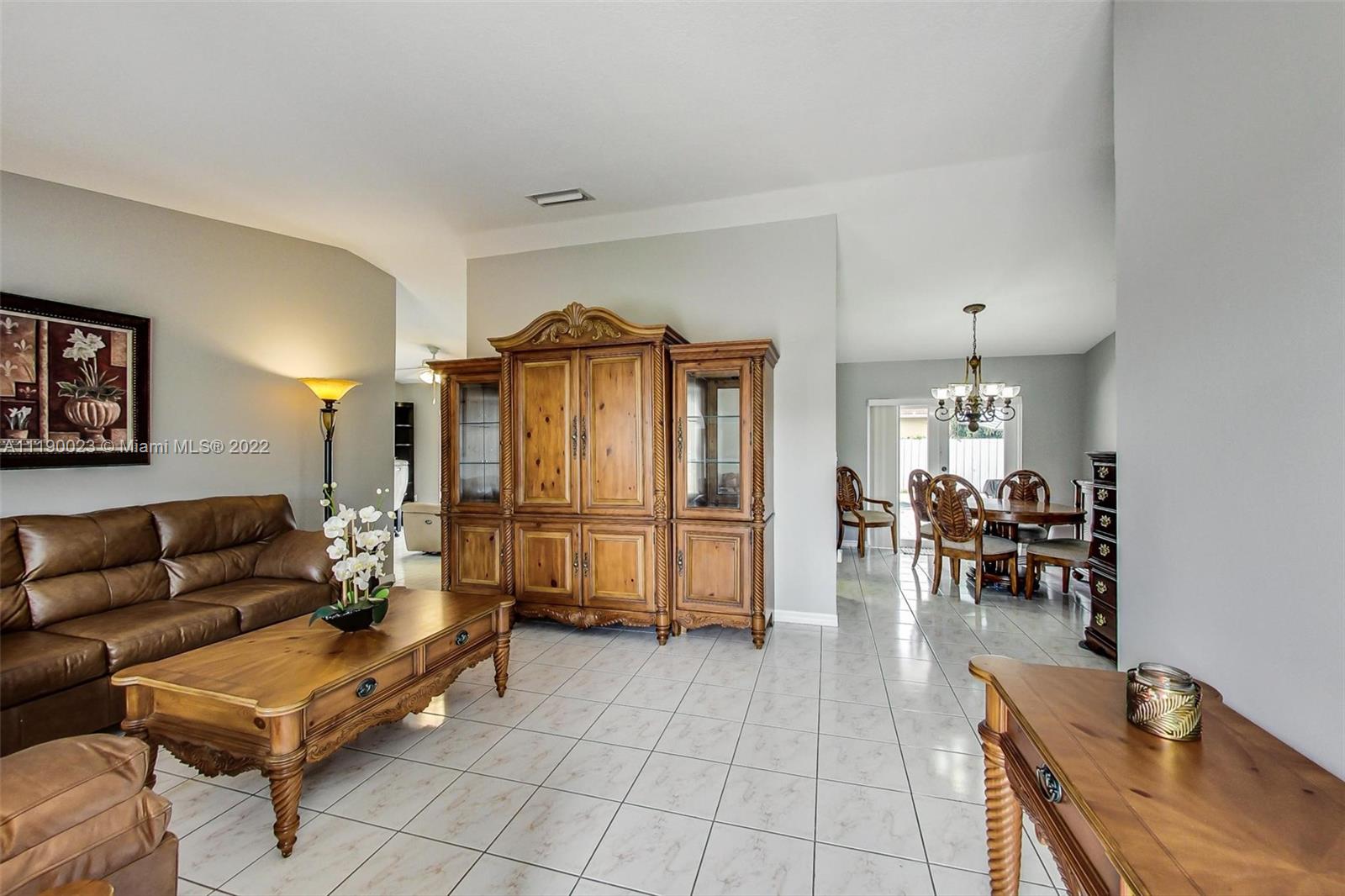 MAJESTIC ESTATES 1ST ADDN - Residential