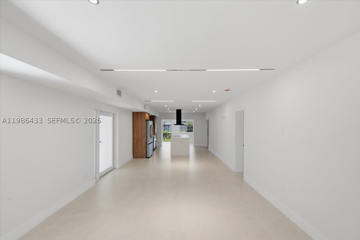 W MIAMI SHORES SEC B - Residential