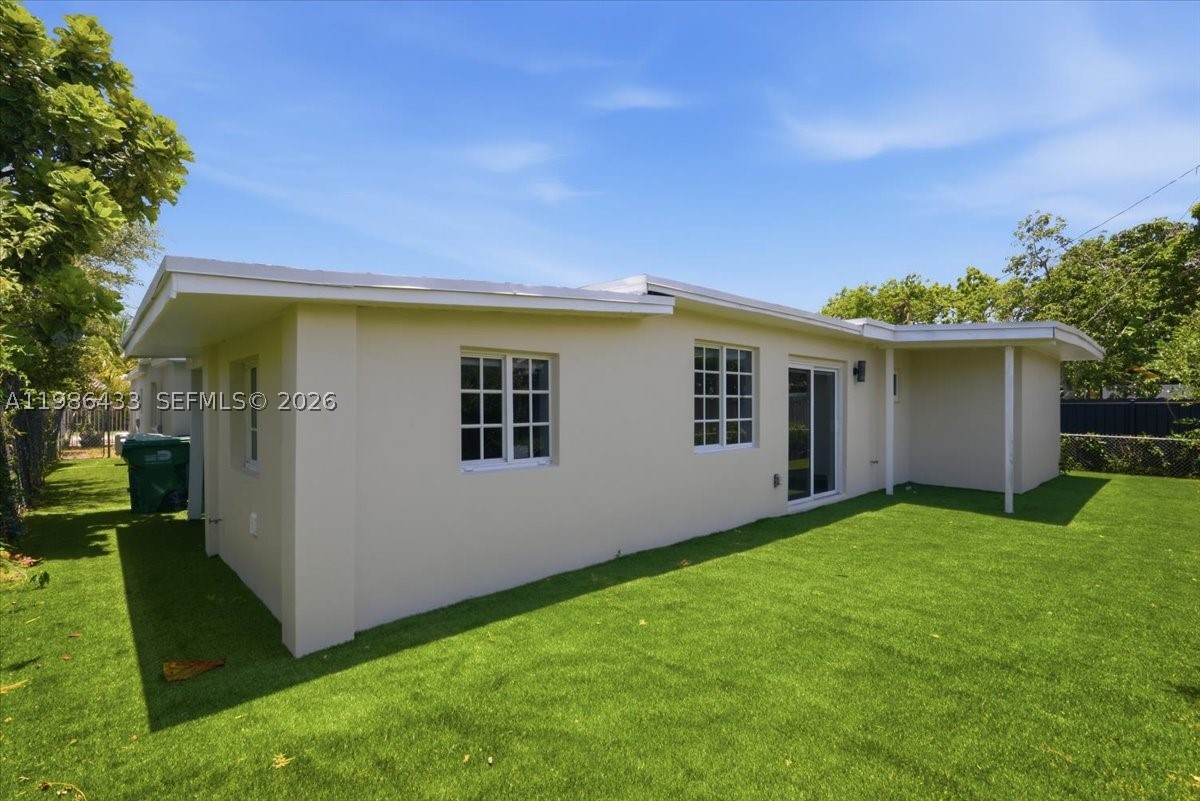 W MIAMI SHORES SEC B - Residential