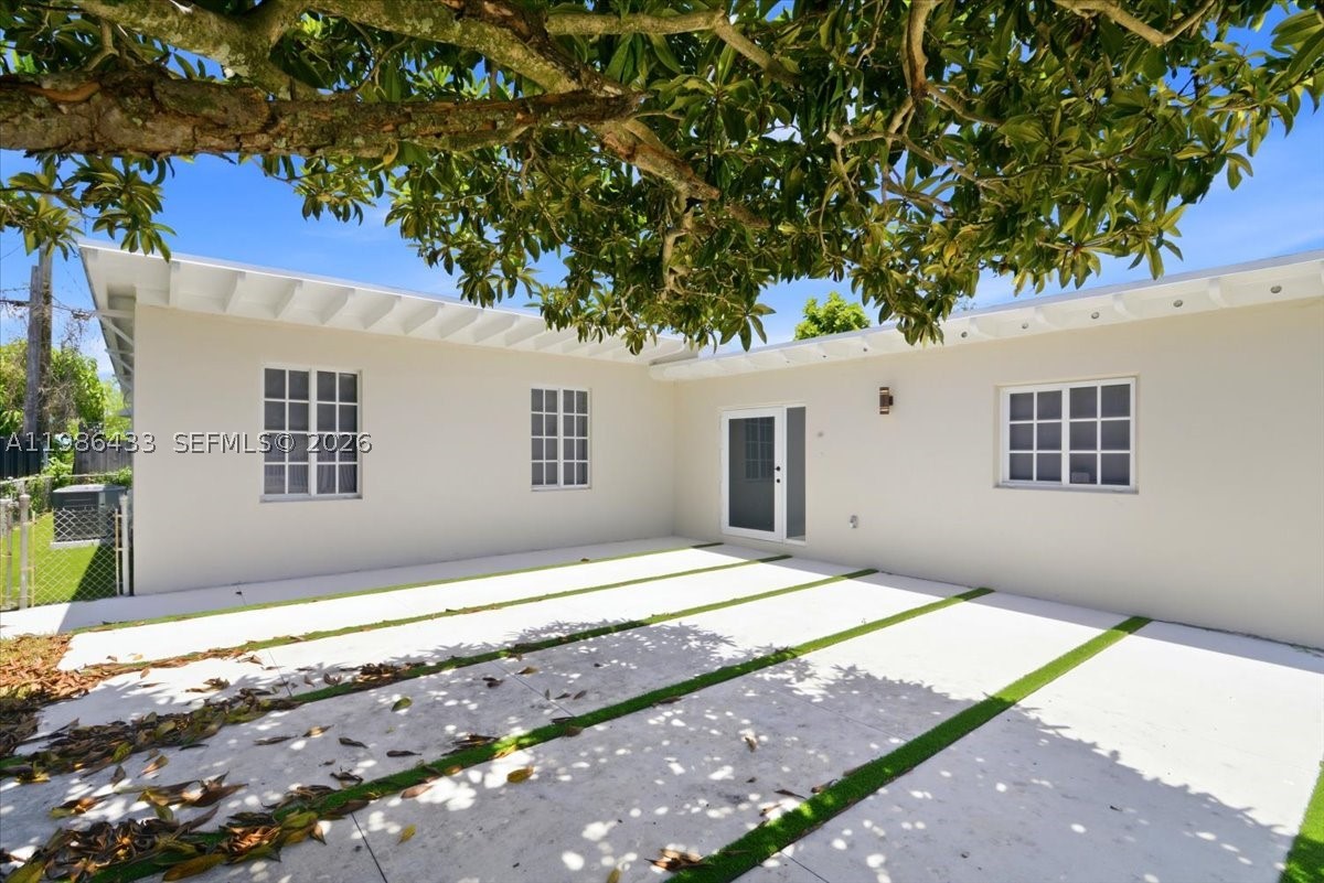 W MIAMI SHORES SEC B - Residential