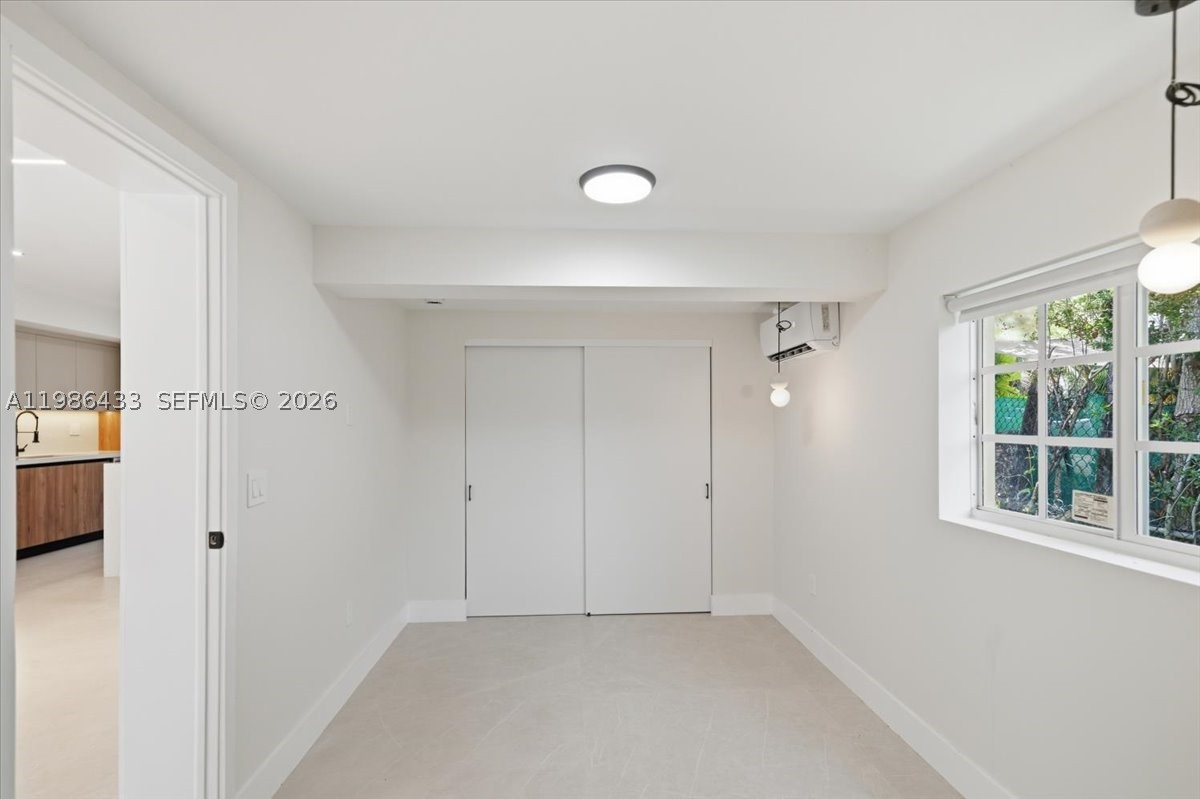 W MIAMI SHORES SEC B - Residential