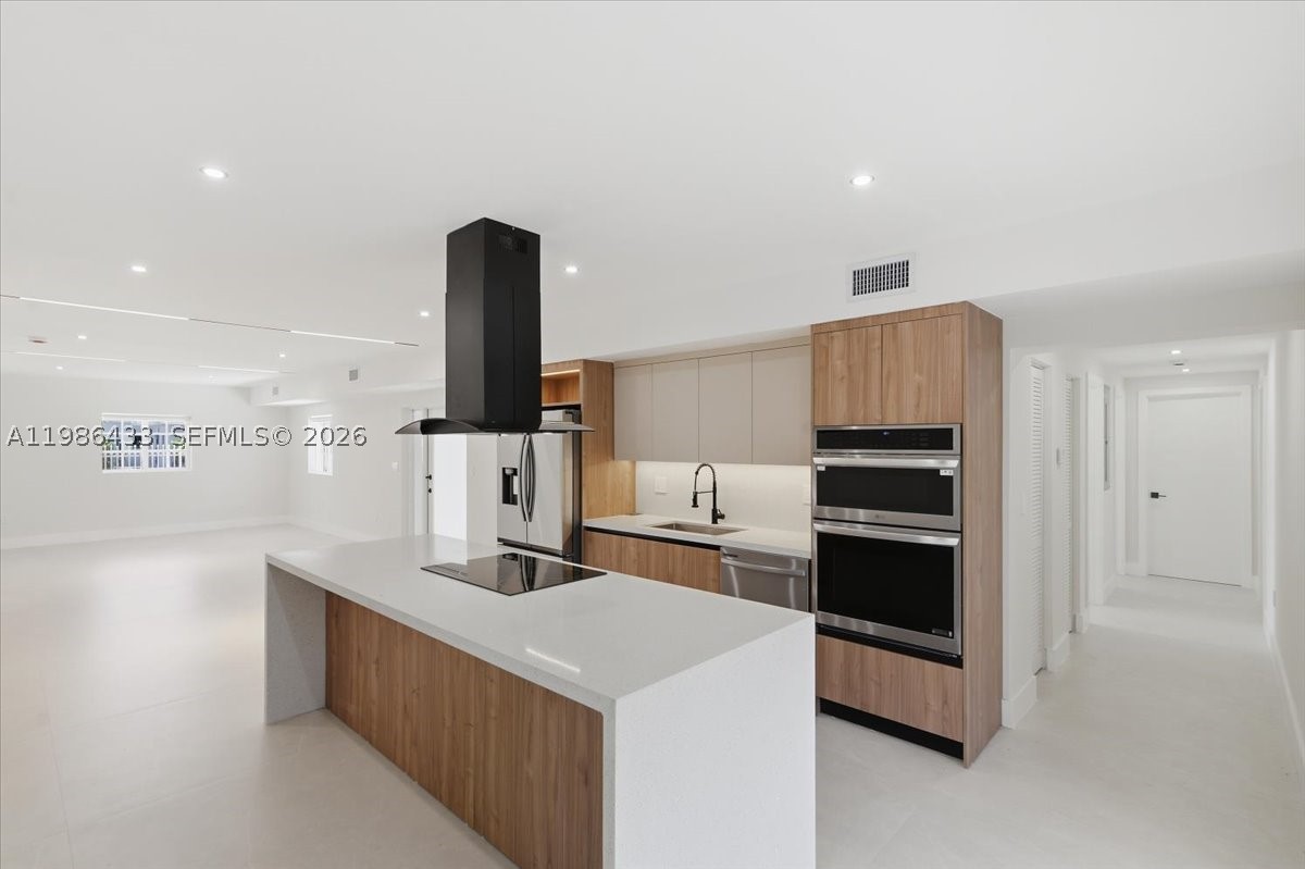 W MIAMI SHORES SEC B - Residential