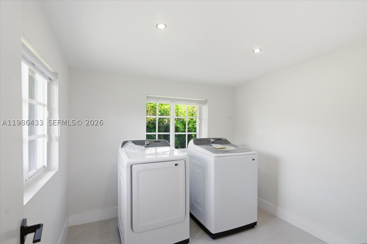 W MIAMI SHORES SEC B - Residential