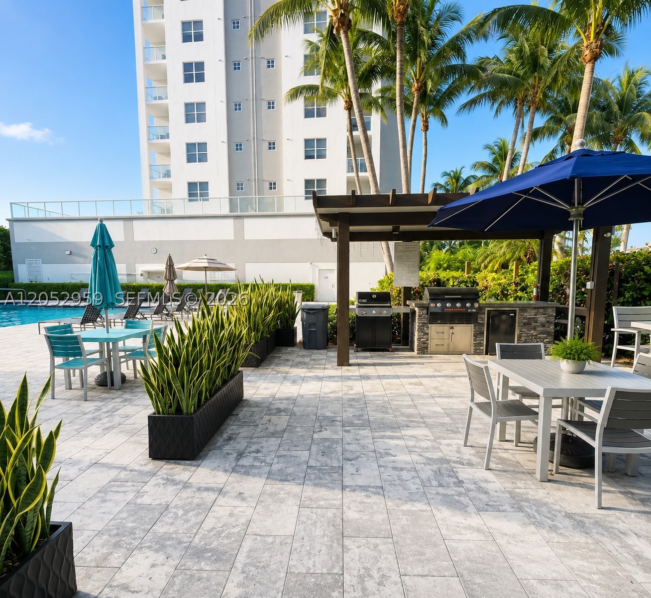 GOLDEN BAY CLUB CONDO - Residential Lease