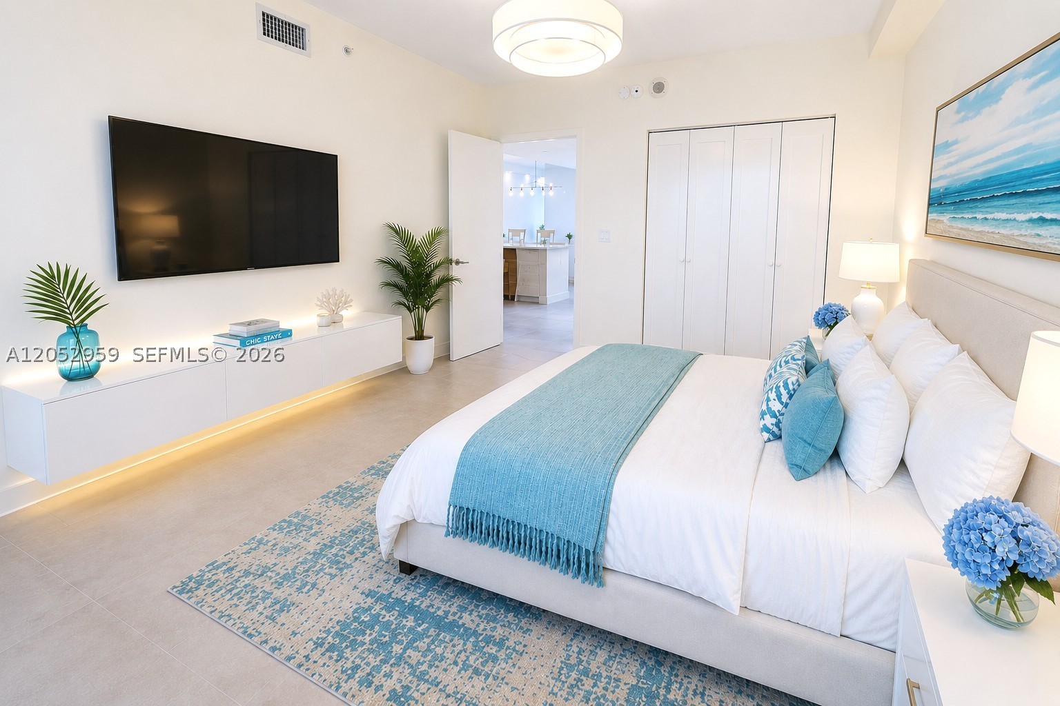 GOLDEN BAY CLUB CONDO - Residential Lease