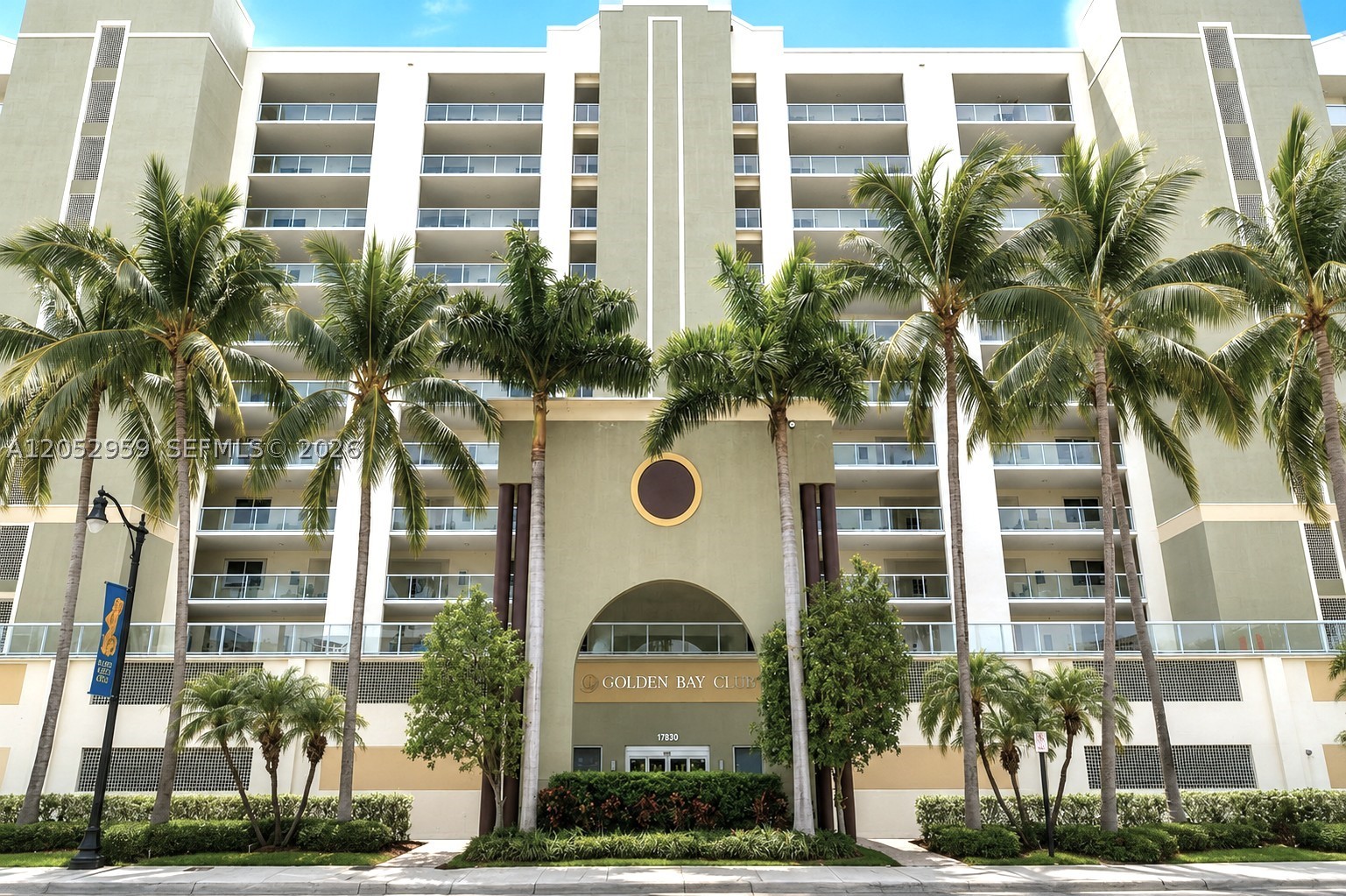 GOLDEN BAY CLUB CONDO - Residential Lease