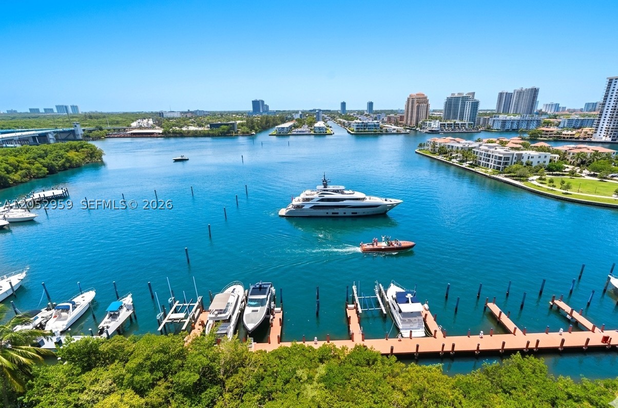 GOLDEN BAY CLUB CONDO - Residential Lease