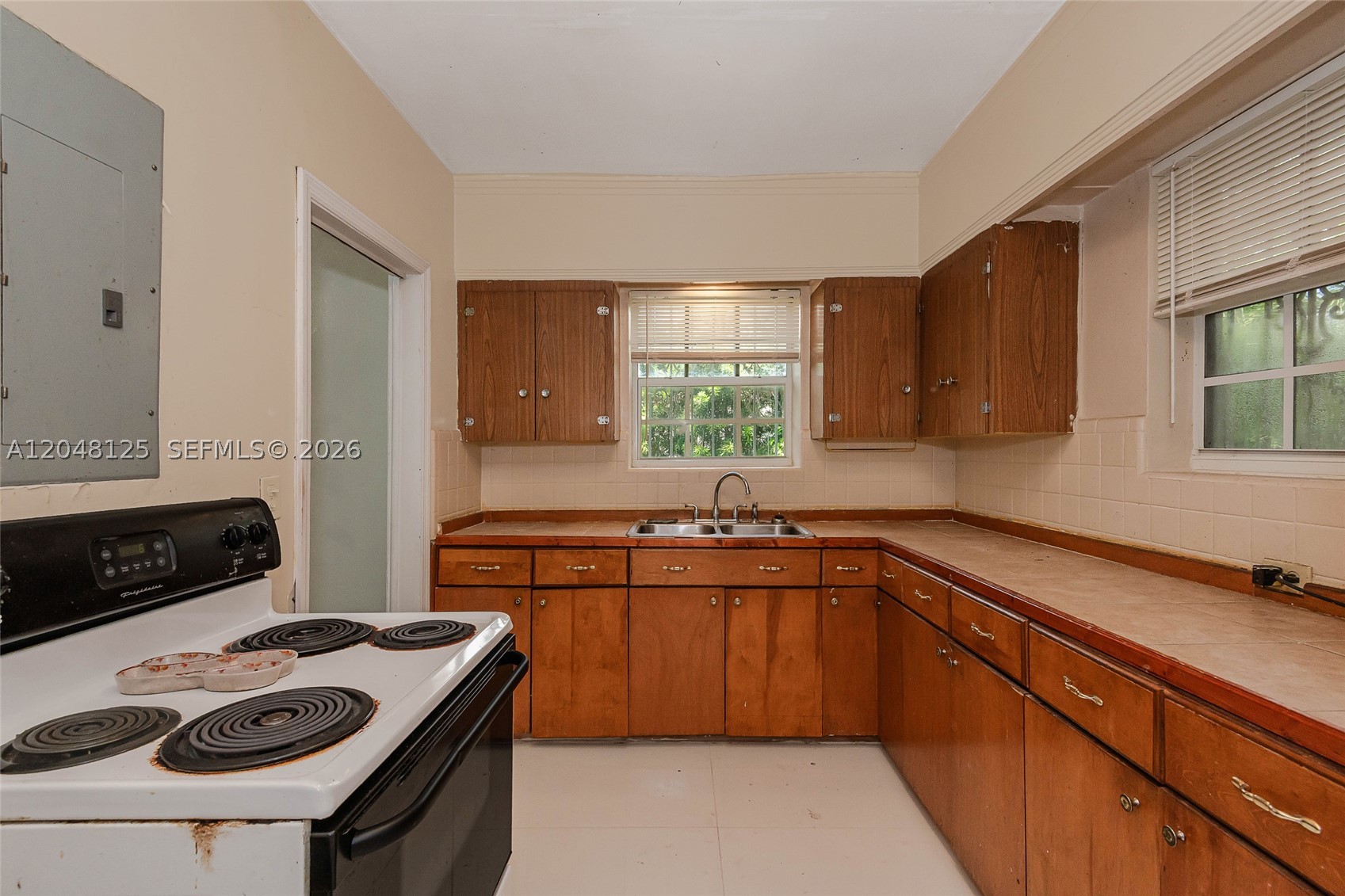 BRENTWOOD REV PL - Residential