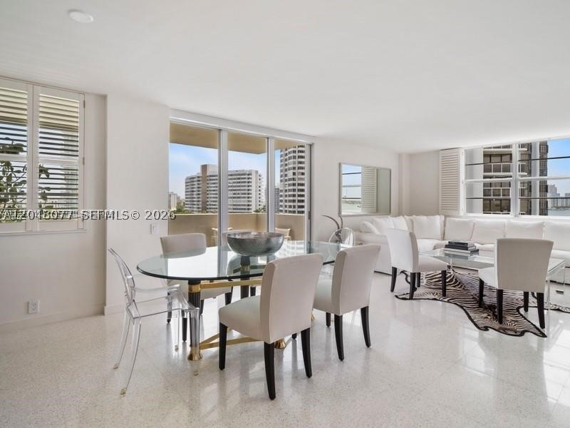 ISLAND TERRACE CONDO - Residential