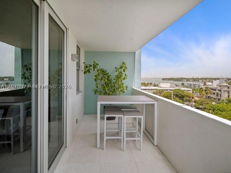 ISLAND TERRACE CONDO - Residential