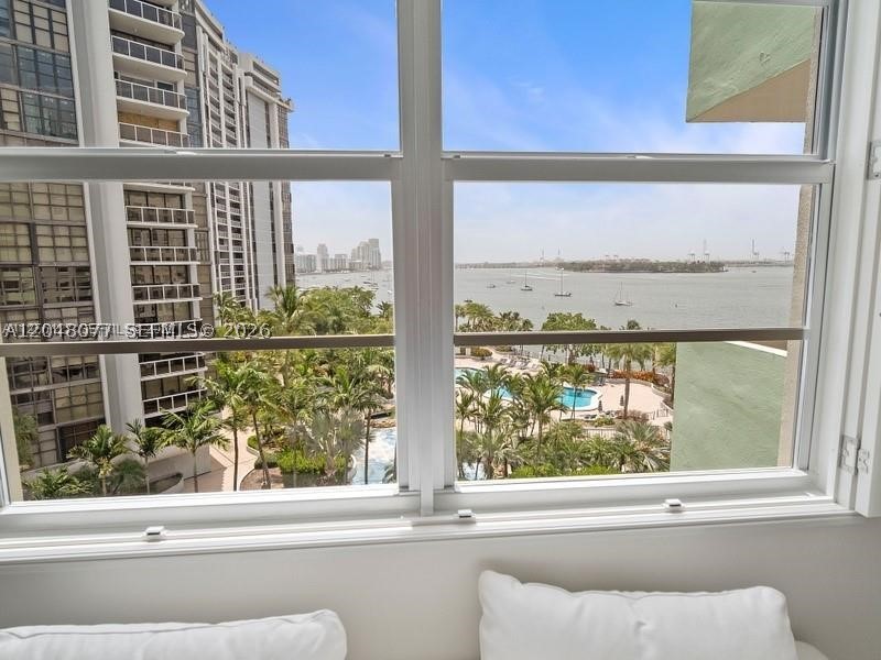 ISLAND TERRACE CONDO - Residential