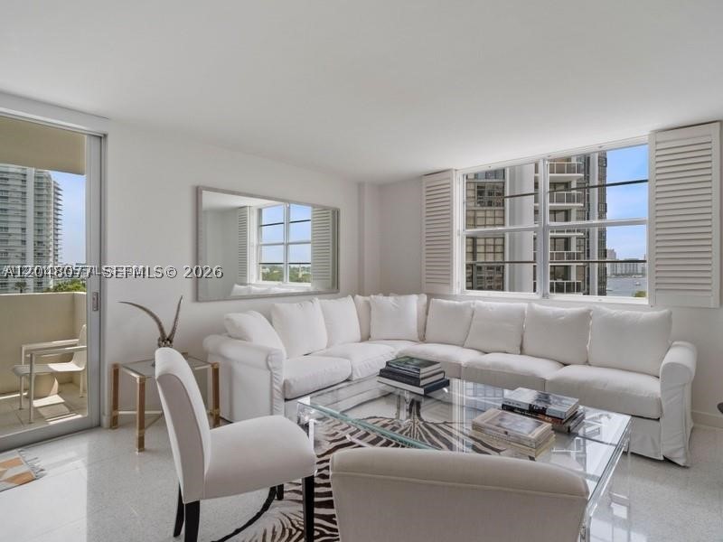 ISLAND TERRACE CONDO - Residential