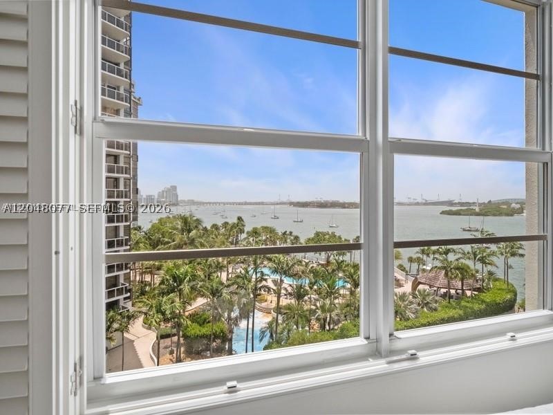 ISLAND TERRACE CONDO - Residential