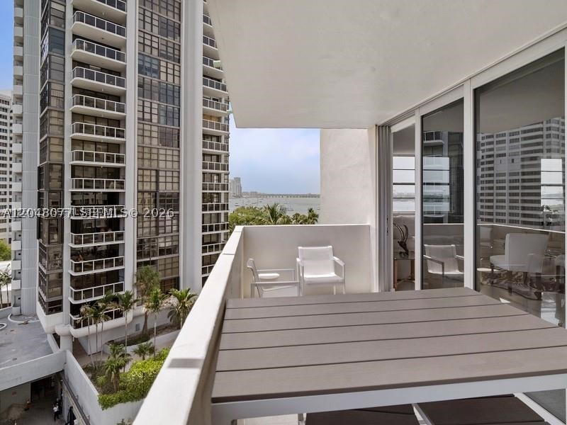 ISLAND TERRACE CONDO - Residential