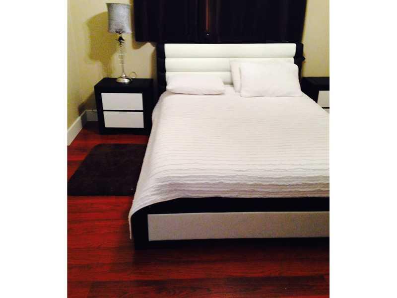 VENTURE AT AVENTURA EAST - Residential Lease