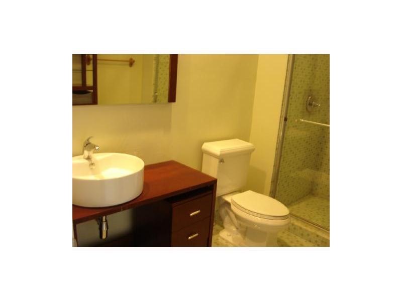 VENTURE AT AVENTURA EAST - Residential Lease