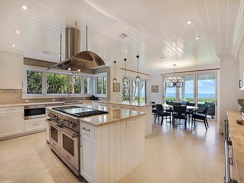 JUPITER ISLAND - Residential