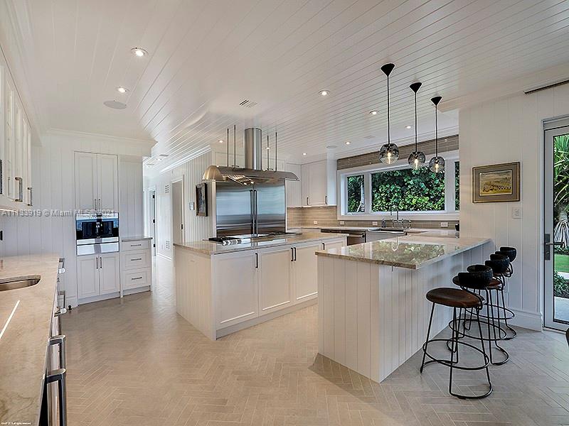 JUPITER ISLAND - Residential