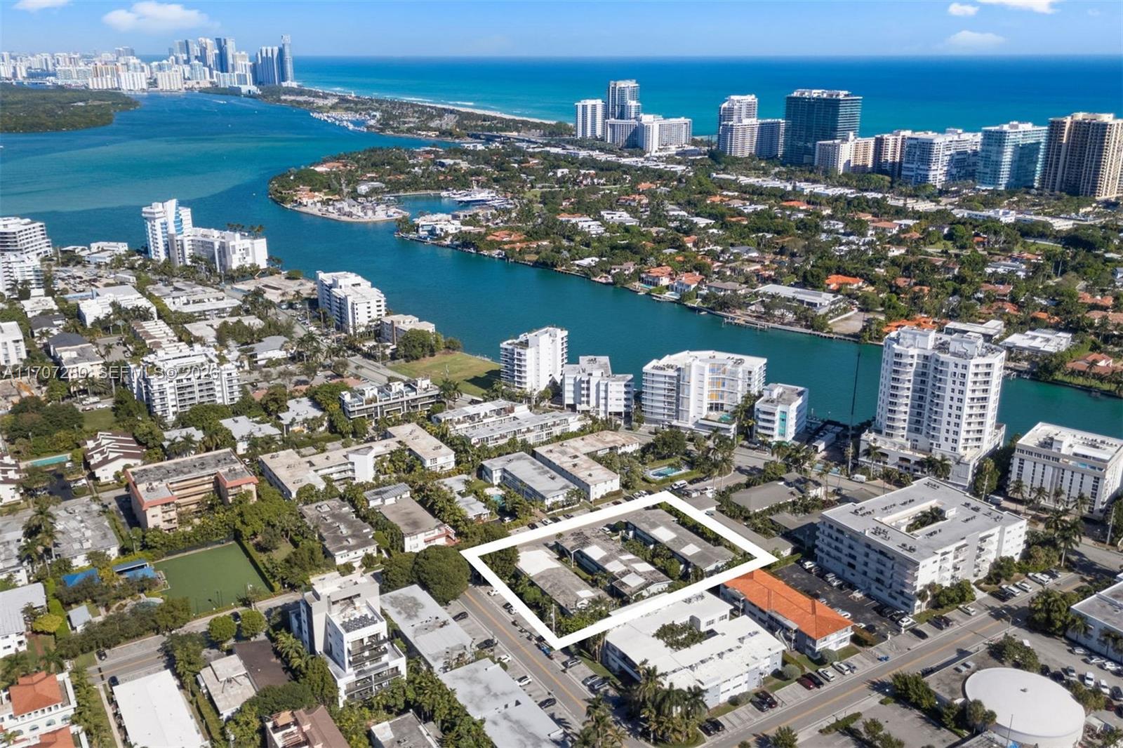 BAY HARBOR ISLANDS, FLORID - Land