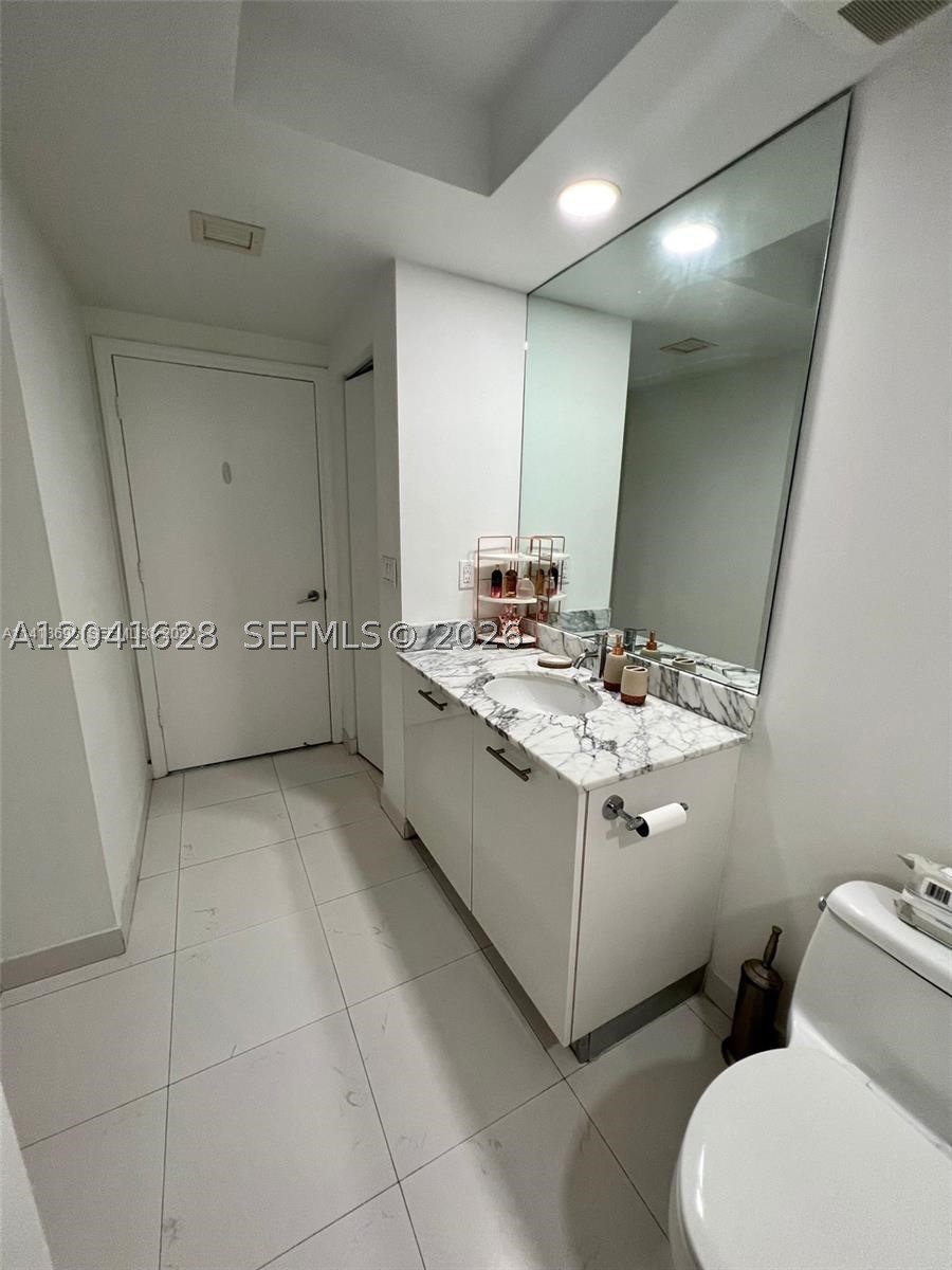 500 BRICKELL EAST CONDO - Residential