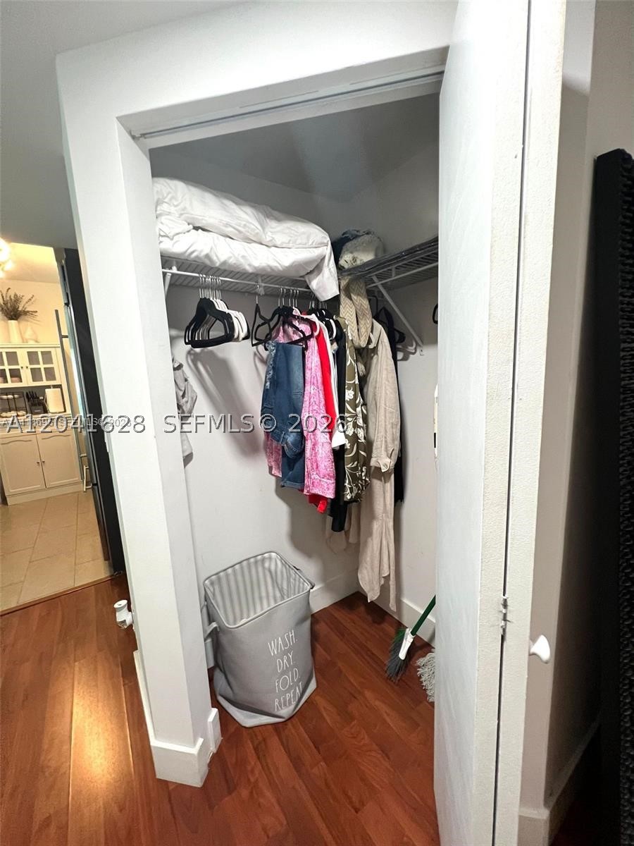 500 BRICKELL EAST CONDO - Residential