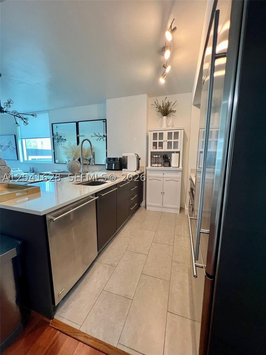 500 BRICKELL EAST CONDO - Residential