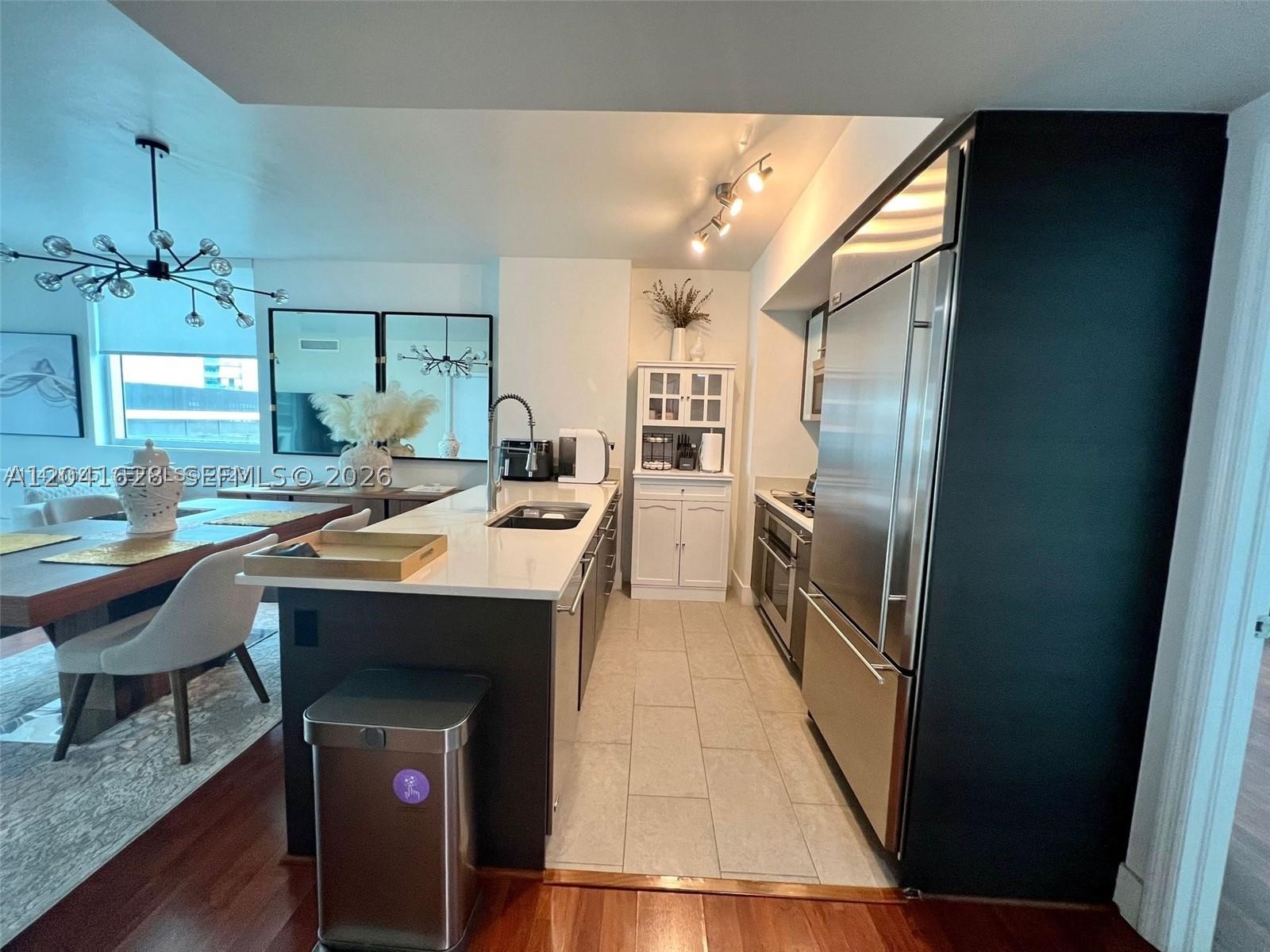 500 BRICKELL EAST CONDO - Residential