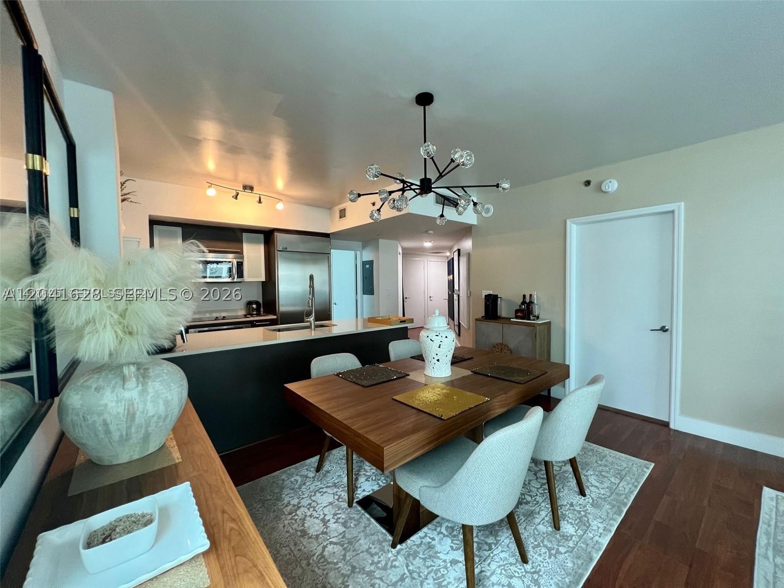 500 BRICKELL EAST CONDO - Residential