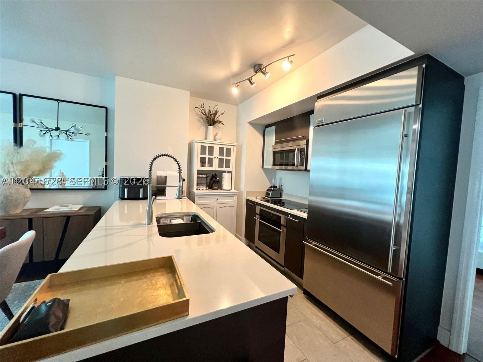 500 BRICKELL EAST CONDO - Residential