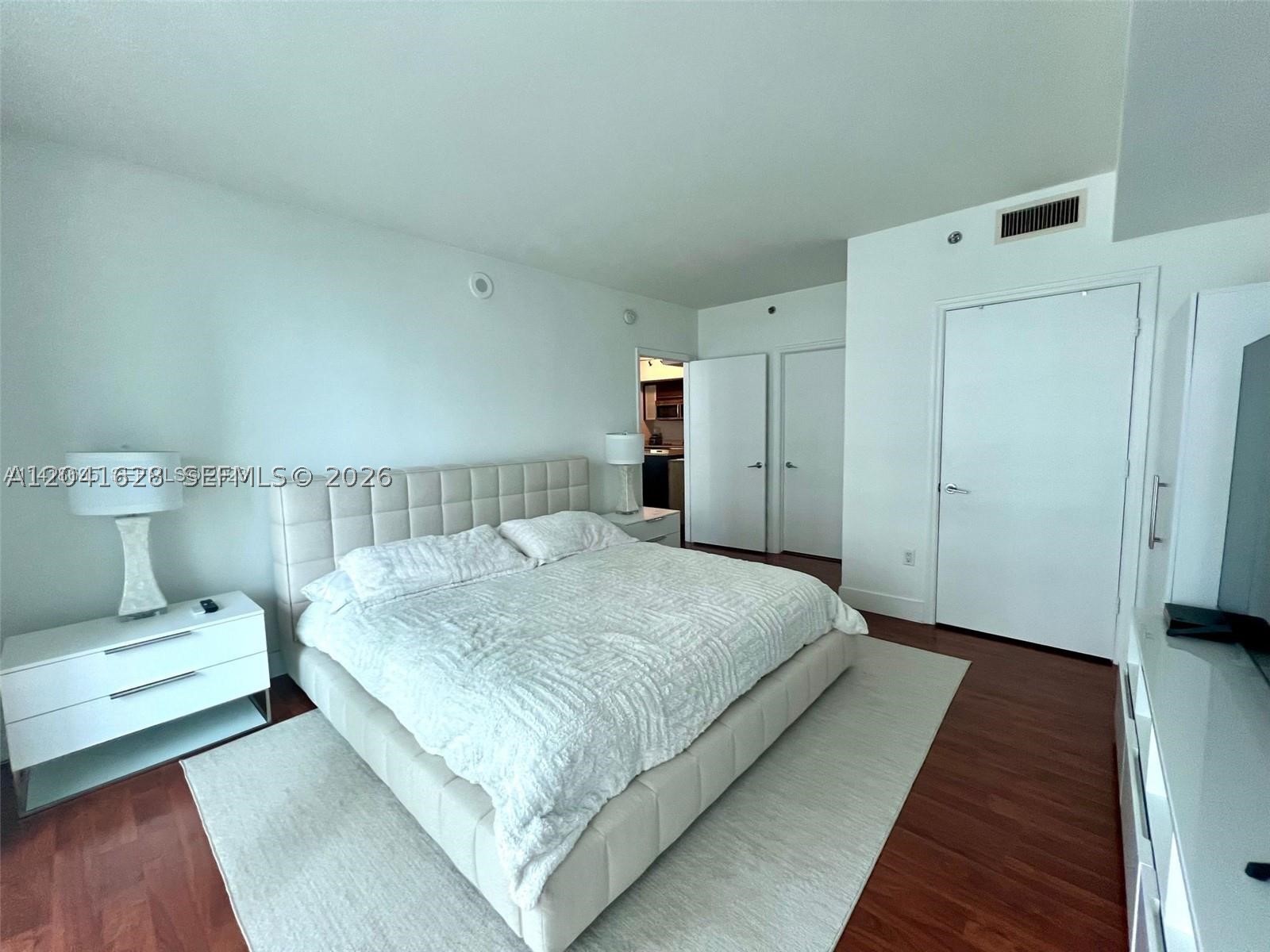 500 BRICKELL EAST CONDO - Residential