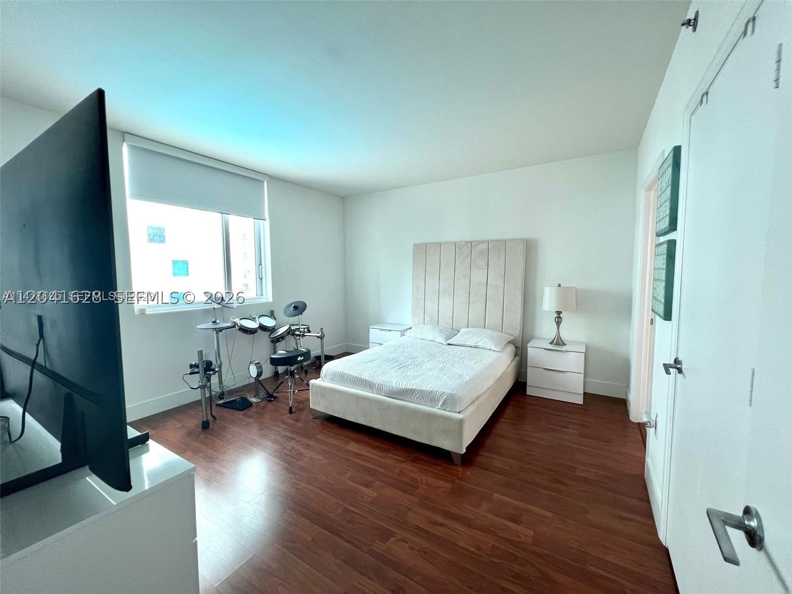500 BRICKELL EAST CONDO - Residential