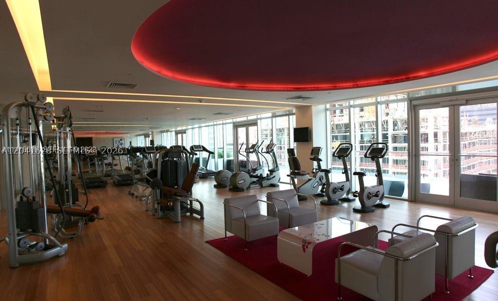 500 BRICKELL EAST CONDO - Residential
