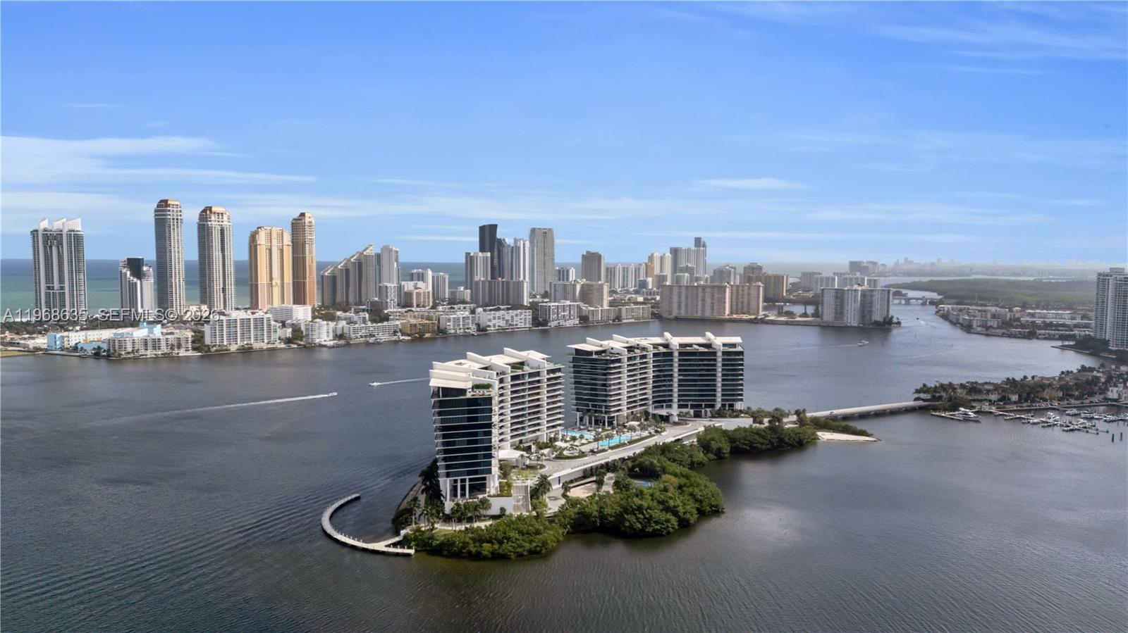 PRIVE CONDO - Residential