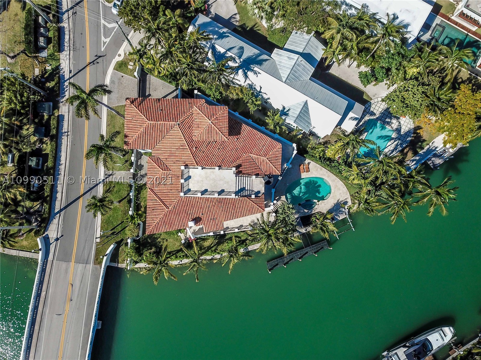 SUNSET LAKE EXTENSION - Residential
