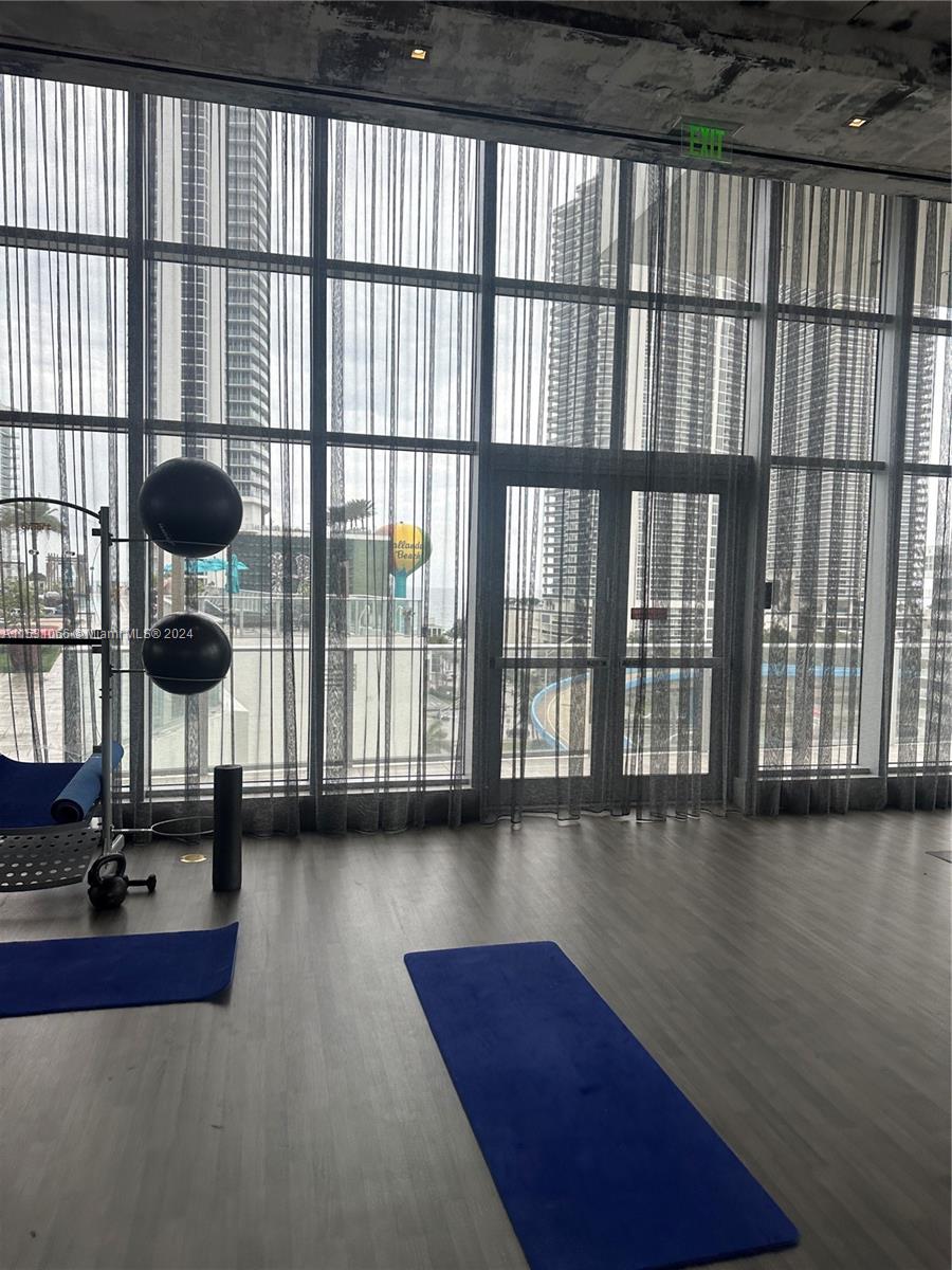 4010 SOUTH OCEAN CONDO - Residential