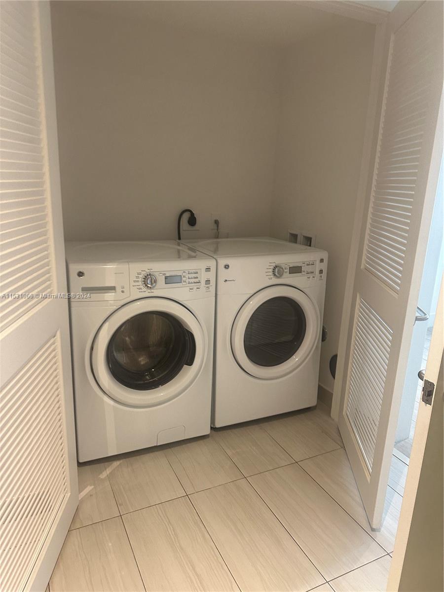 4010 SOUTH OCEAN CONDO - Residential