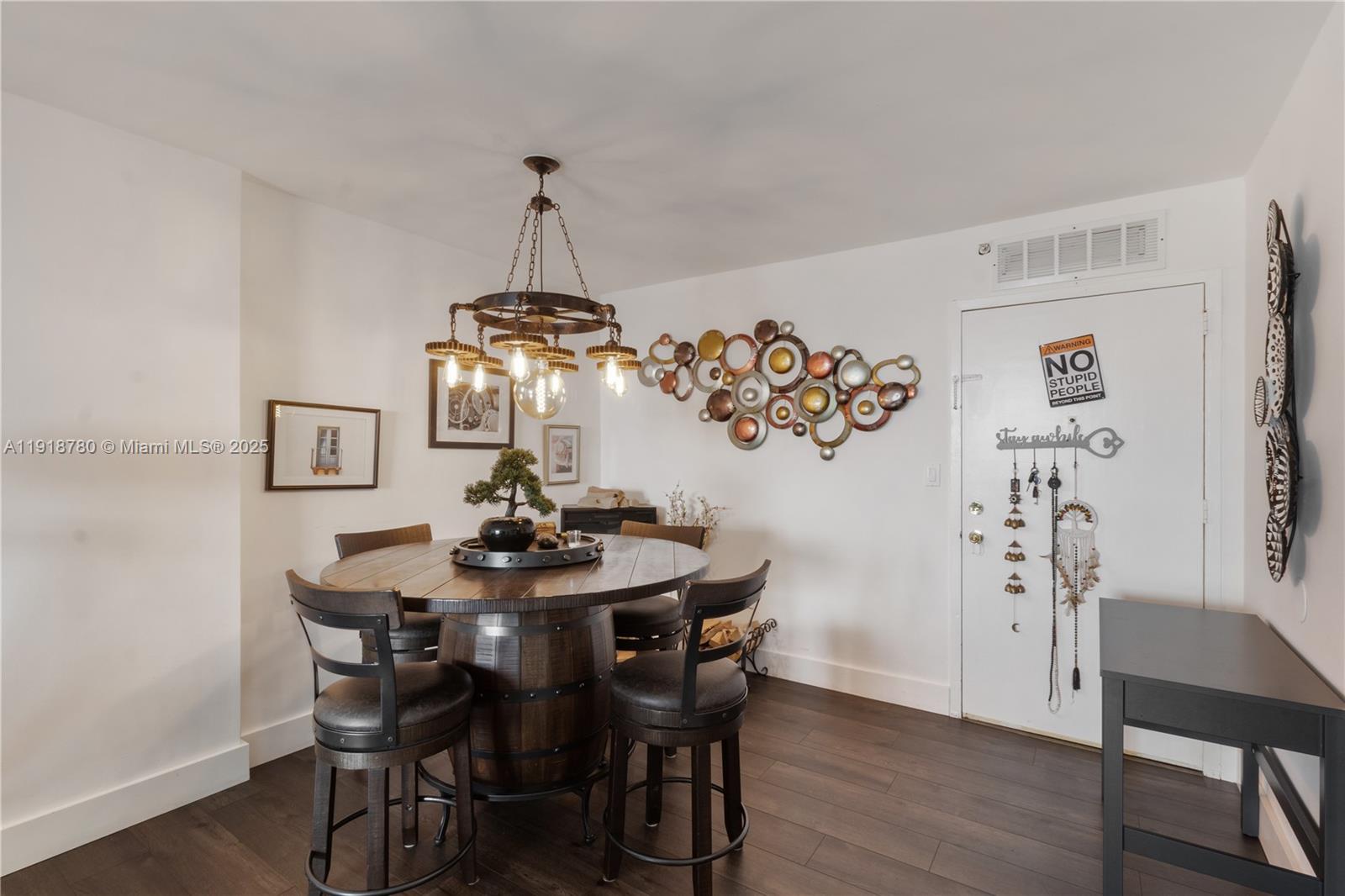 COMMODORE PLAZA CONDO - Residential
