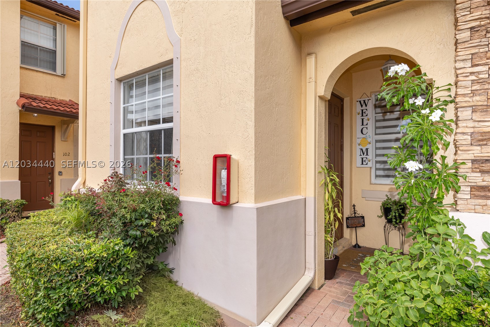 VILLAS AT CARMEL CONDO NO - Residential