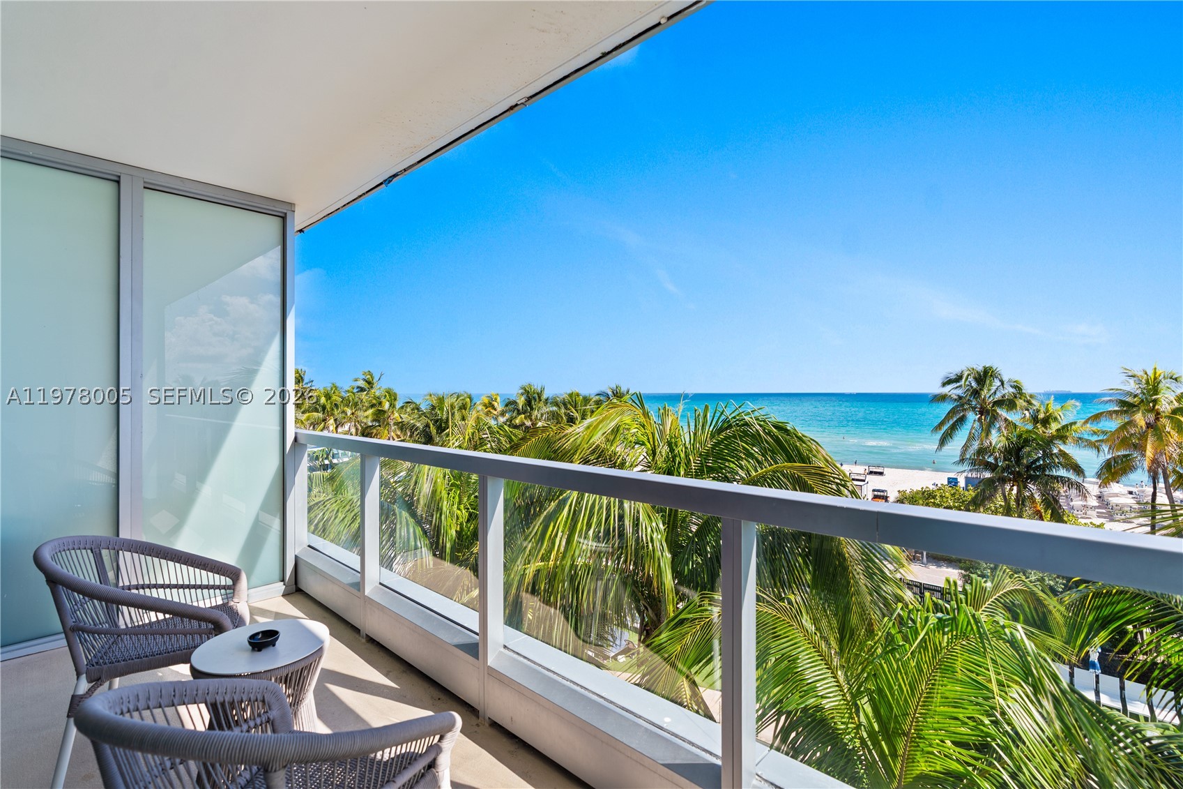 FONTAINEBLEAU III - Residential