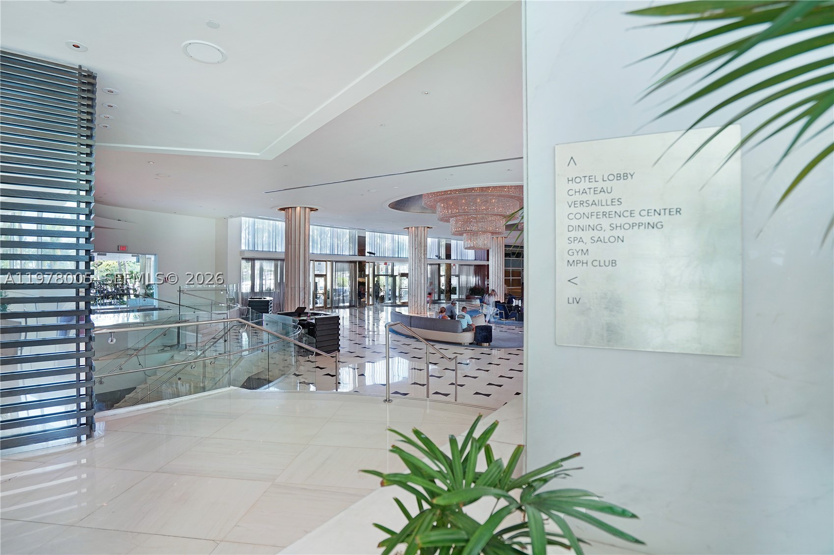 FONTAINEBLEAU III - Residential