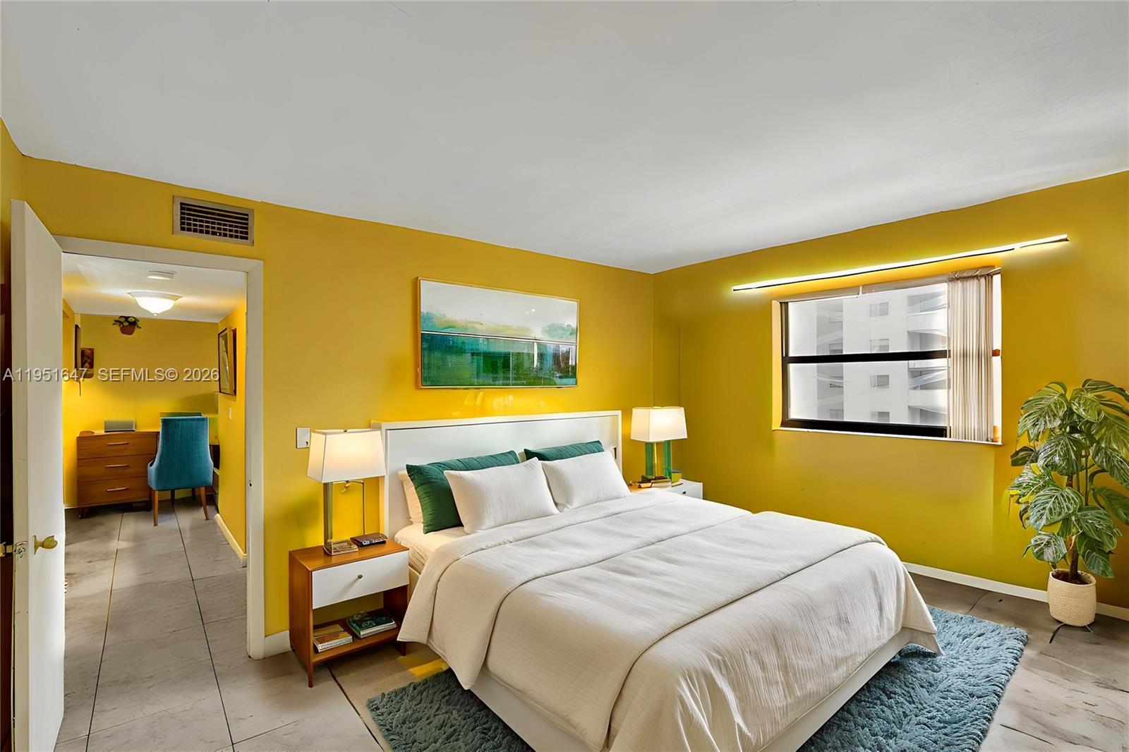 FONTAINEBLEAU GARDENS CON - Residential