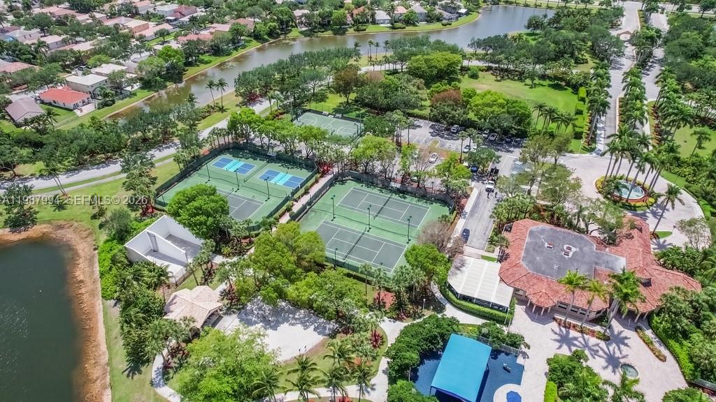 LAKES OF WESTERN PINES RE - Residential