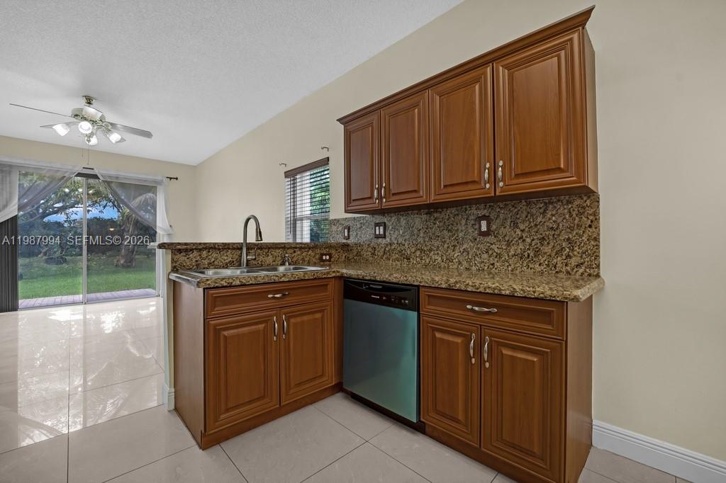 LAKES OF WESTERN PINES RE - Residential
